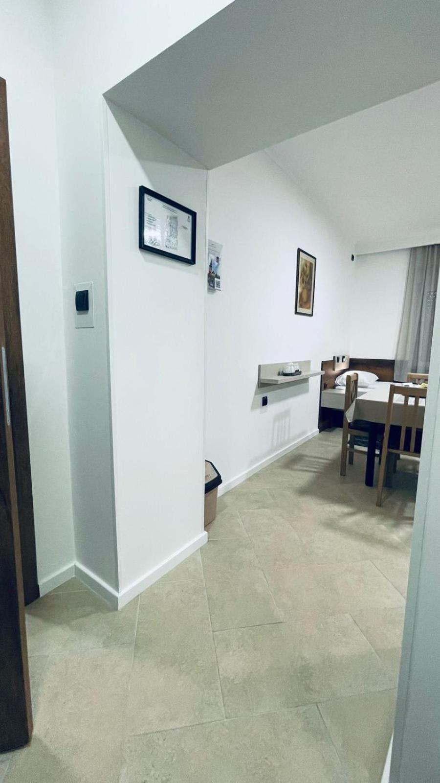 Kollar D Guest House - Prenociste Rooms Subotica Bagian luar foto