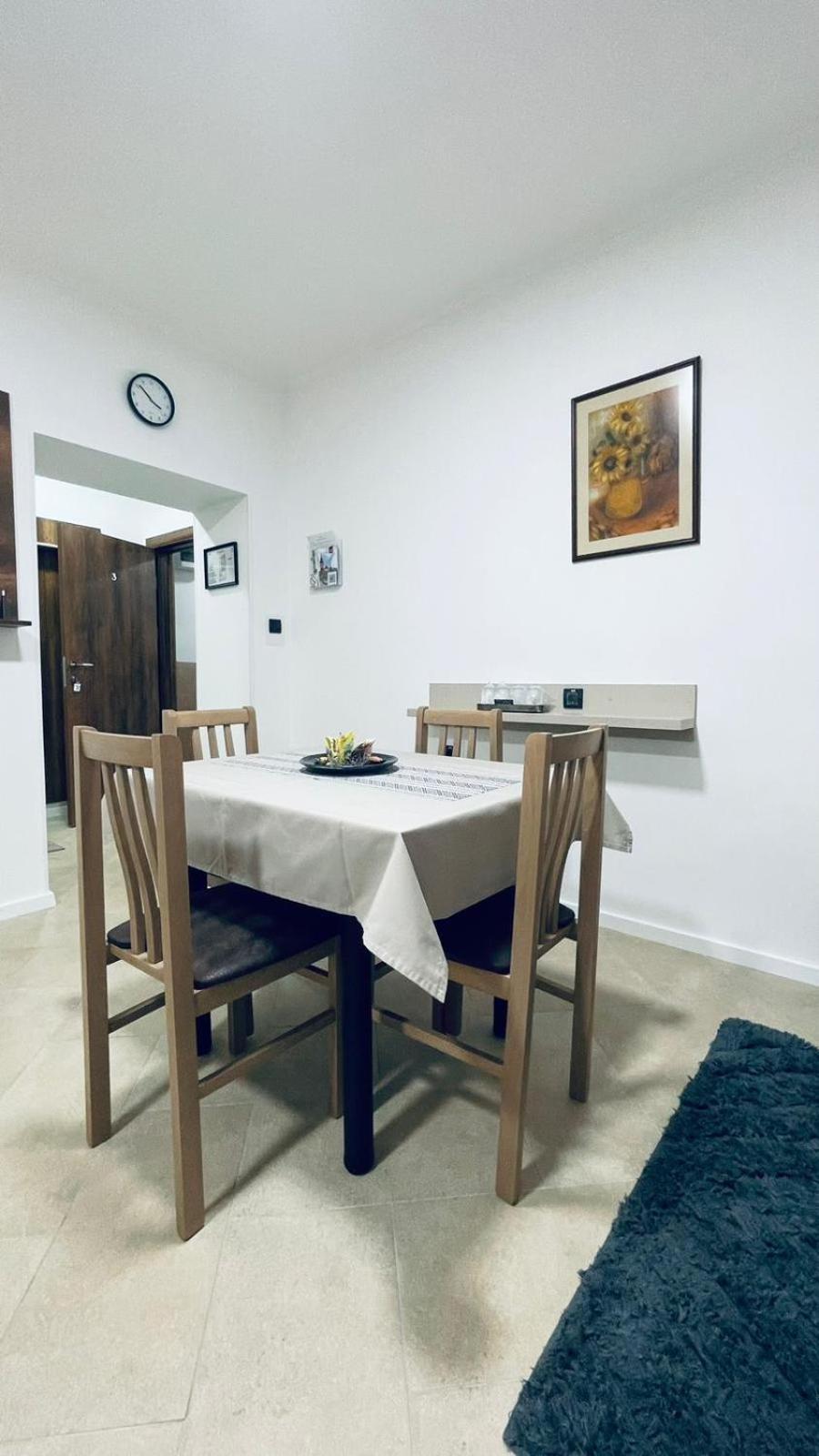 Kollar D Guest House - Prenociste Rooms Subotica Bagian luar foto