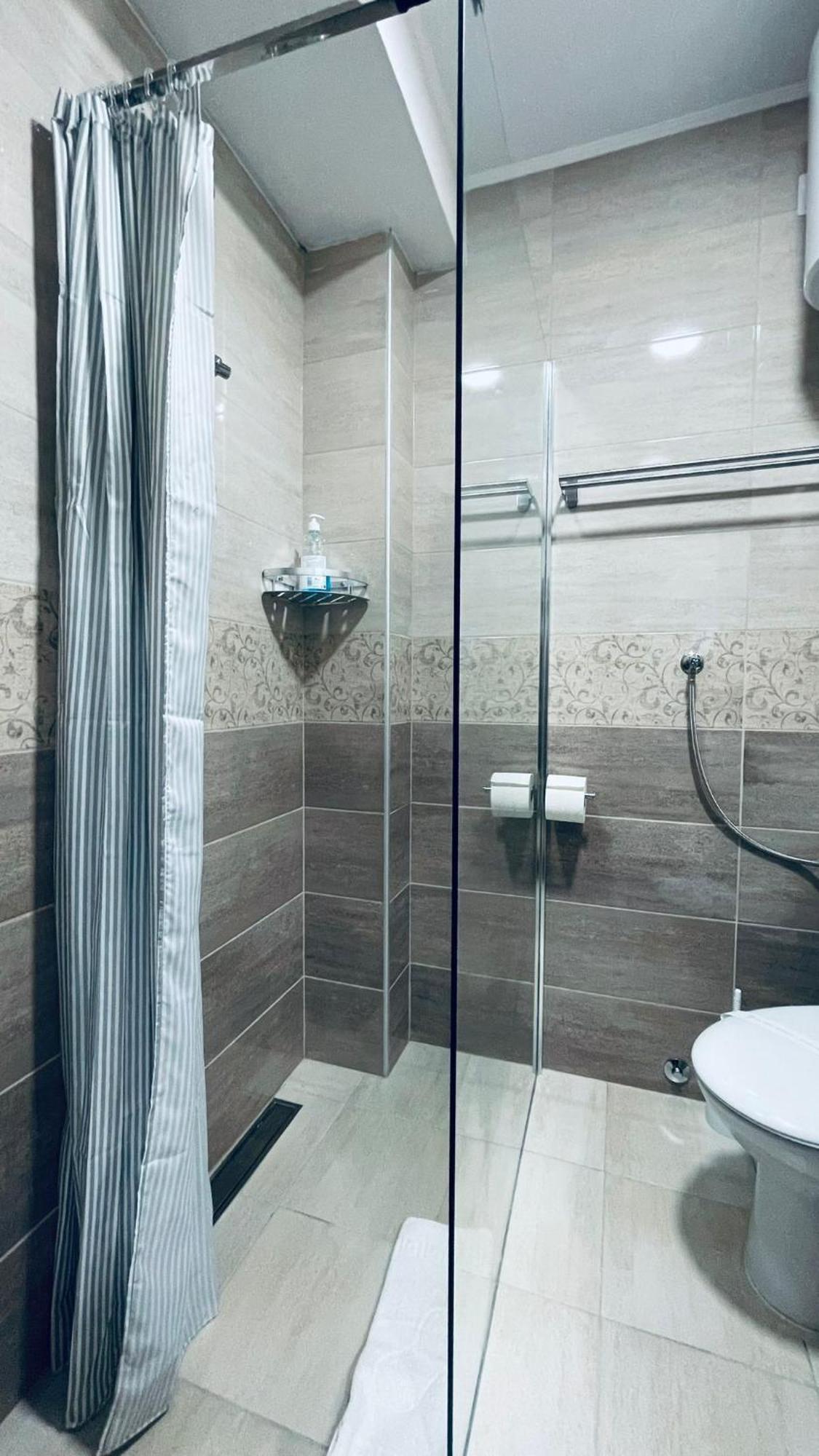 Kollar D Guest House - Prenociste Rooms Subotica Bagian luar foto